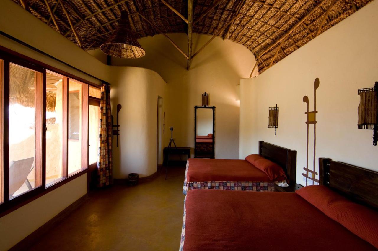 Samburu Sopa Lodge Archers Post Экстерьер фото